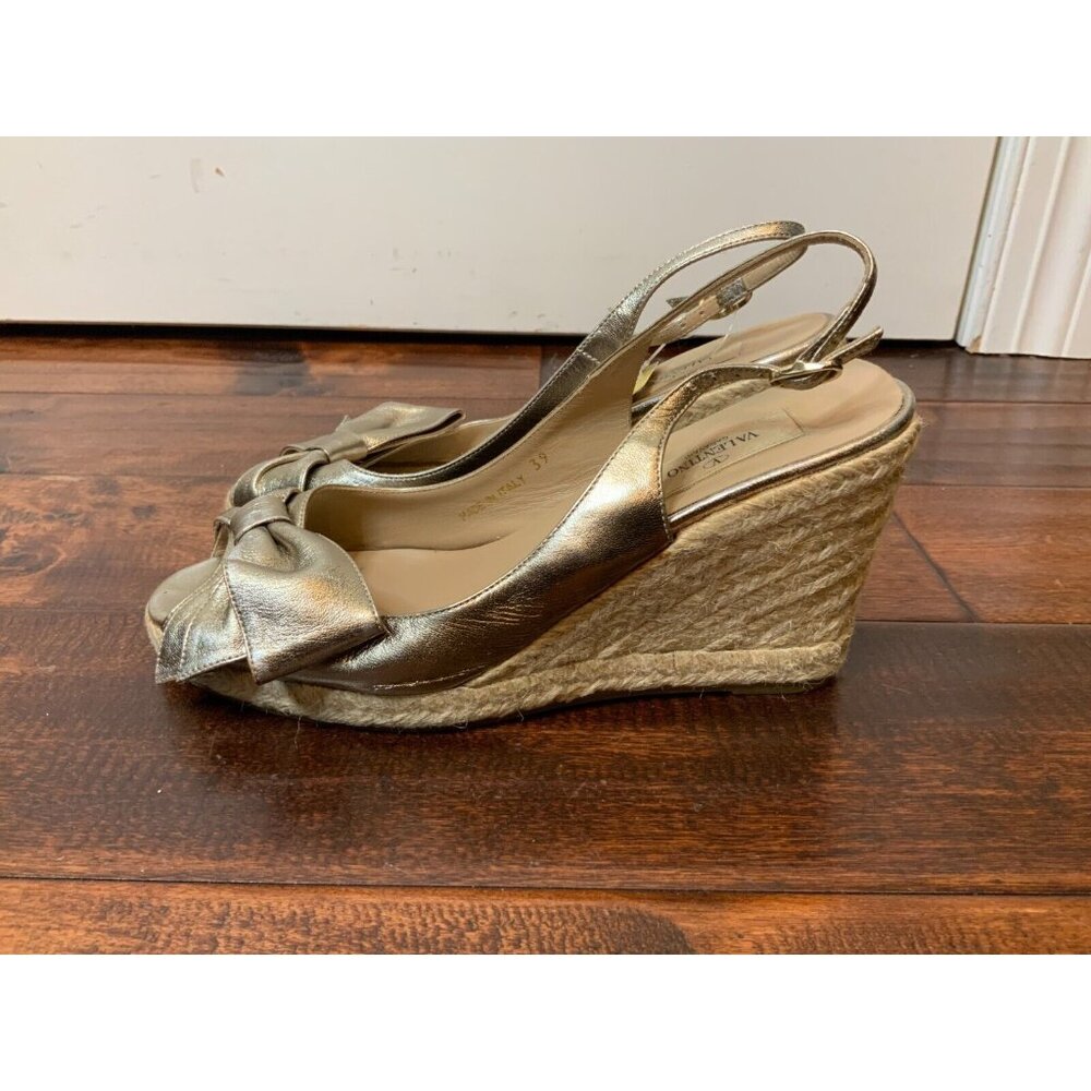 Valentino Garavani Silver Leather Bow Espadrilles Wedge Heels, Size 9 | 39 - Picture 5 of 7
